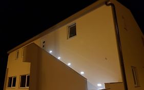 Apartment Mate